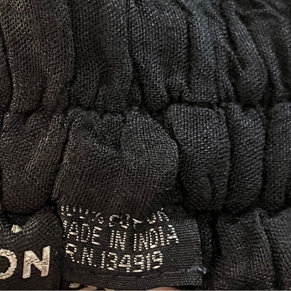 💯 % Cotton High Waist Black Lined Crocheted Shorts - Picture 6 of 6